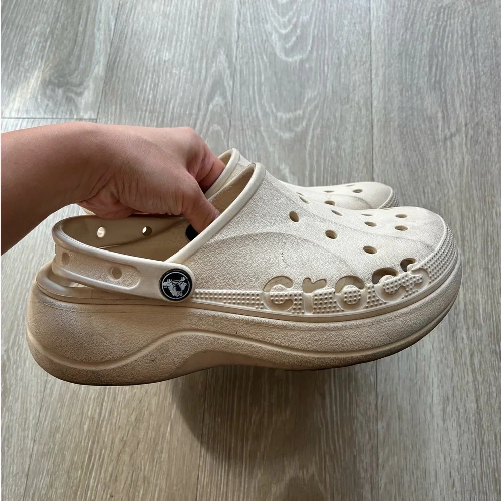 Crocs Platform Clogs - Picture 5 of 5